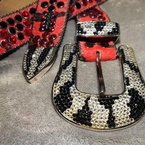 BB Simon size 38 With red and black Swarovski crystals.